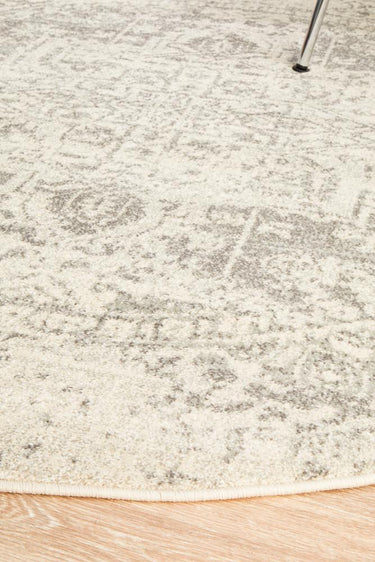 Camilla Transitional Grey & White Distressed Round Rug